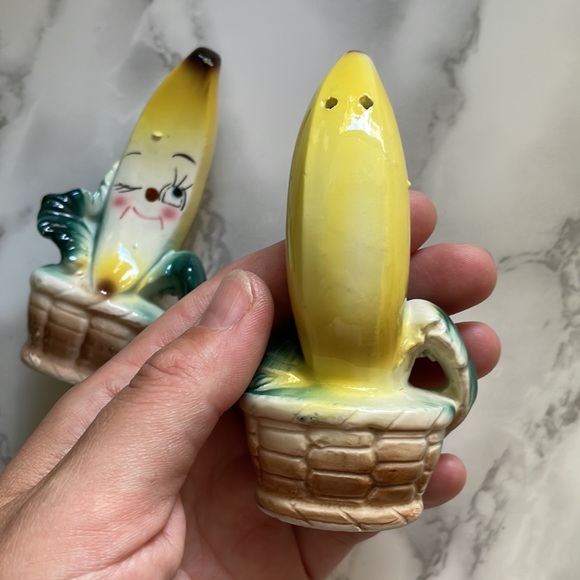 Vintage Kitschy Apomorphic winking Banana - Salt and Pepper Shakers, 1950's - Picture 6 of 11